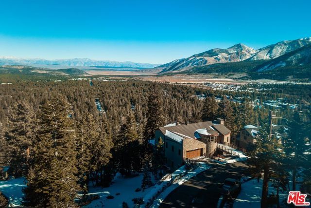37 Bridges Lane, Mammoth Lakes, CA 93546