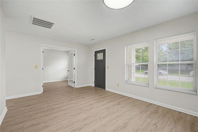 1220 Sunset Drive, Englewood, OH 45322