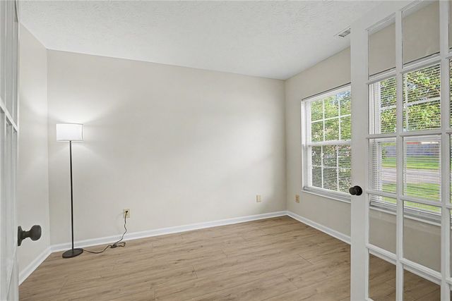 1220 Sunset Drive, Englewood, OH 45322
