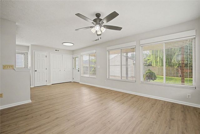 1220 Sunset Drive, Englewood, OH 45322