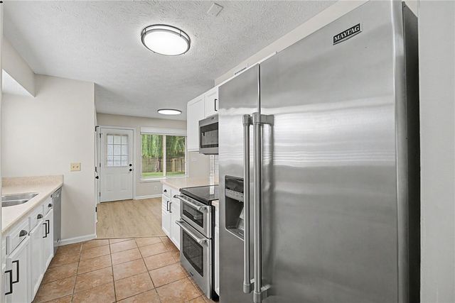 1220 Sunset Drive, Englewood, OH 45322