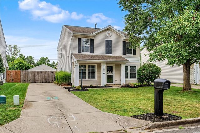 1220 Sunset Drive, Englewood, OH 45322