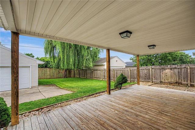 1220 Sunset Drive, Englewood, OH 45322