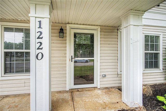 1220 Sunset Drive, Englewood, OH 45322