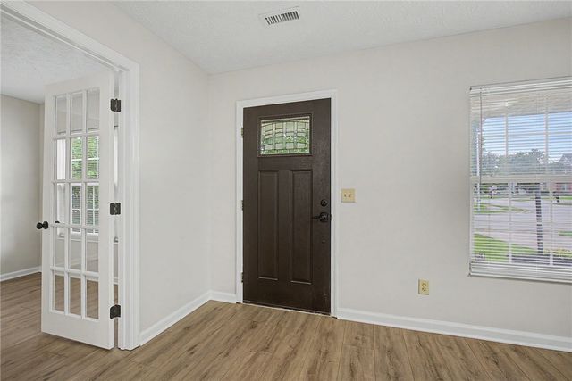 1220 Sunset Drive, Englewood, OH 45322