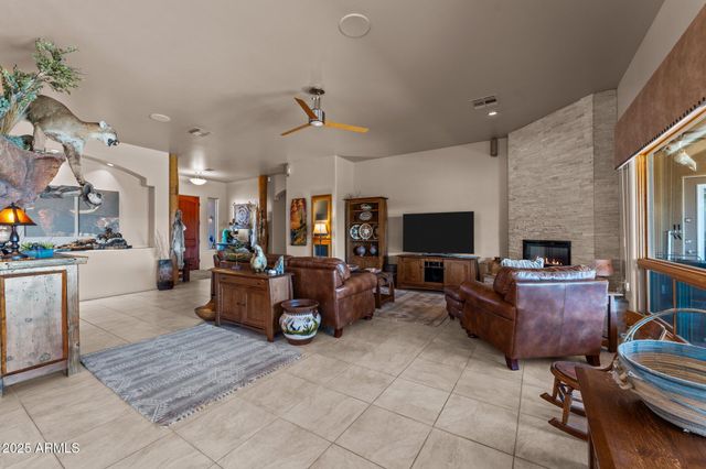 20910 W CATTLE IRON Drive, Wickenburg, AZ 85390