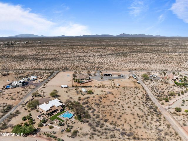 20910 W CATTLE IRON Drive, Wickenburg, AZ 85390