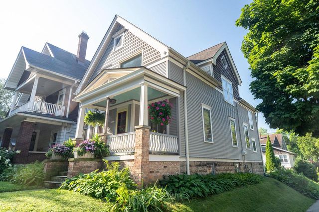 3043 S Superior STREET, Milwaukee, WI 53207