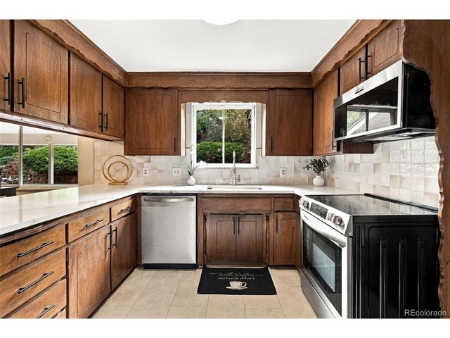 11100 W 25th Pl, Lakewood, CO 80215