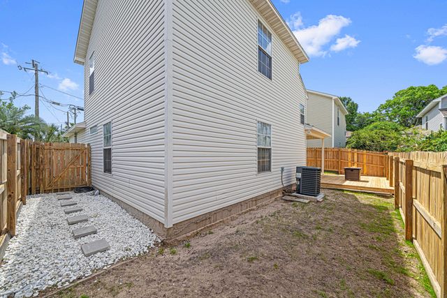 138 Beach Drive, Fort Walton Beach, FL 32547