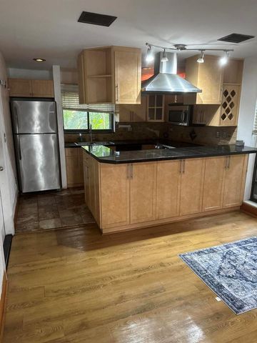 1000 NW N River Drive 16, Miami, FL 33136