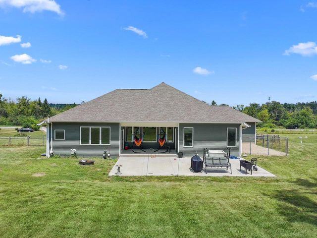 6847 State Road 36, Lake Geneva, WI 53147