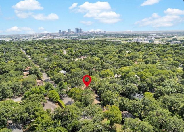 2233 Goldenrod Avenue, Fort Worth, TX 76111