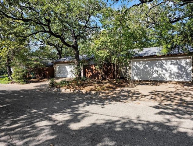 2233 Goldenrod Avenue, Fort Worth, TX 76111