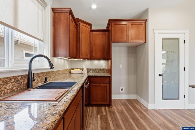 151 N 13th St, Jefferson, OR 97352