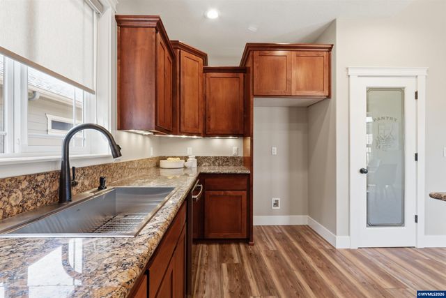 151 N 13th St, Jefferson, OR 97352