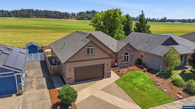 151 N 13th St, Jefferson, OR 97352