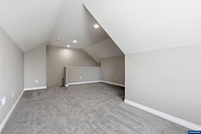 151 N 13th St, Jefferson, OR 97352