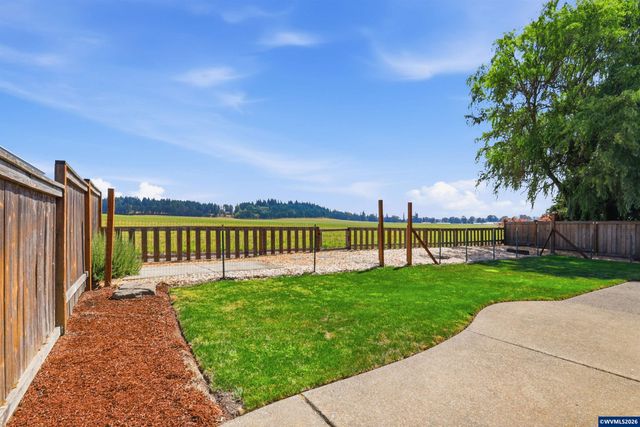 151 N 13th St, Jefferson, OR 97352