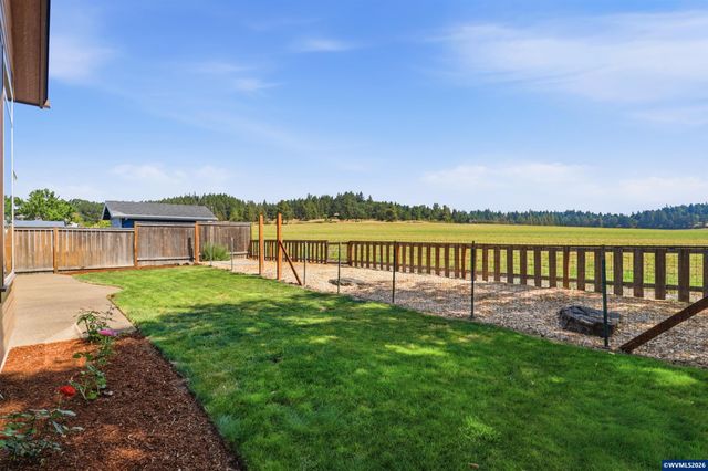 151 N 13th St, Jefferson, OR 97352