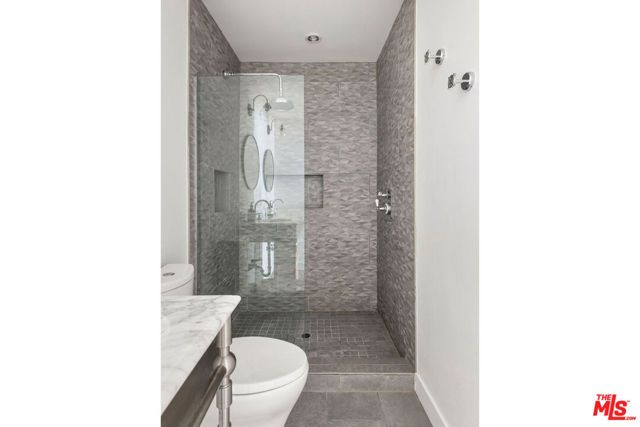 1530 Allesandro Street, Los Angeles, CA 90026