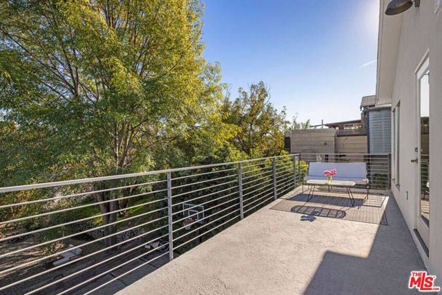 1530 Allesandro Street, Los Angeles, CA 90026