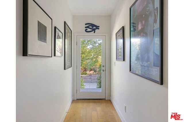 1530 Allesandro Street, Los Angeles, CA 90026