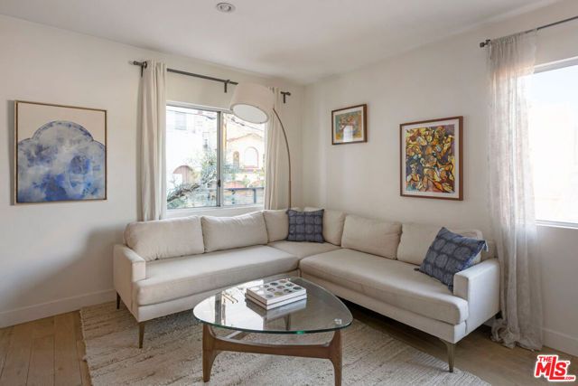 1530 Allesandro Street, Los Angeles, CA 90026