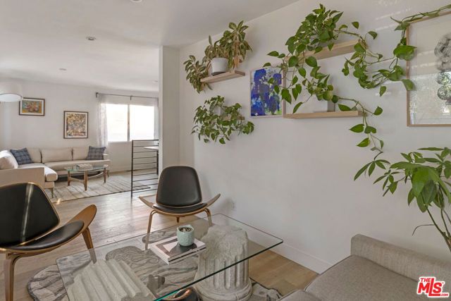 1530 Allesandro Street, Los Angeles, CA 90026