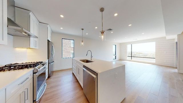 41 Gladstone St. 2, Boston, MA 02128