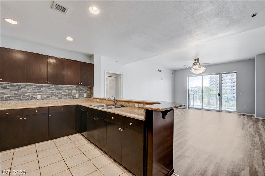 8255 South Las Vegas Boulevard 315, Las Vegas, NV 89123 — photo 4