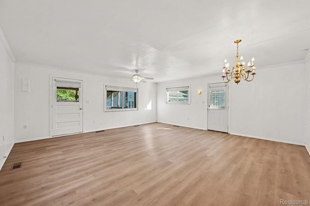 2773 Woodruff Lane, Ypsilanti Charter Township, MI 48198