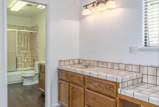 27817 Sky Harbour Road, Friant, CA 93626