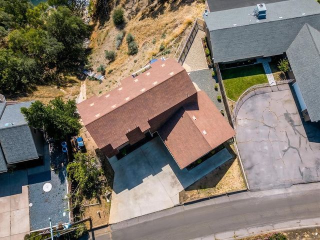 27817 Sky Harbour Road, Friant, CA 93626