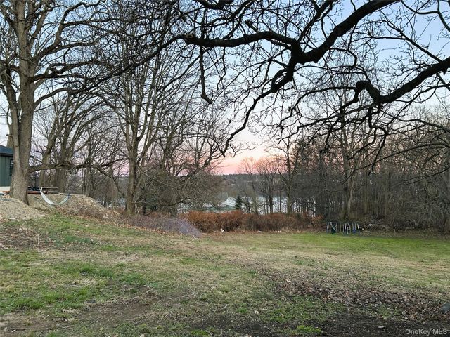 38 Sands Avenue, Marlboro, NY 12547