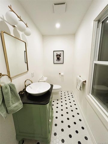 38 Sands Avenue, Marlboro, NY 12547