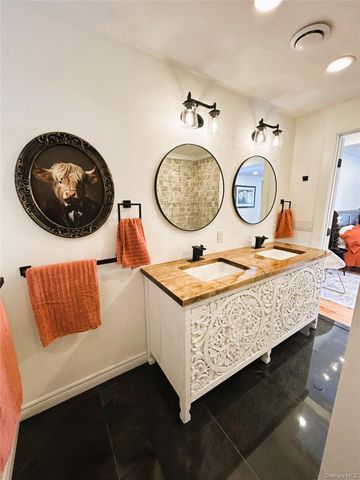 38 Sands Avenue, Marlboro, NY 12547