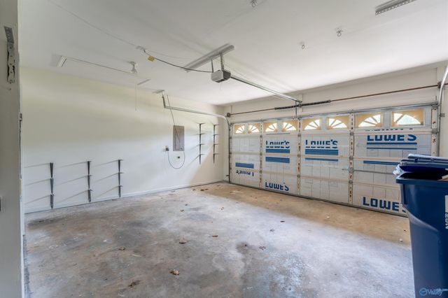 7513 Clubfield Drive, Huntsville, AL 35802