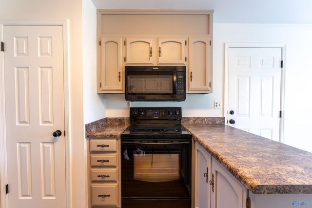 7513 Clubfield Drive, Huntsville, AL 35802