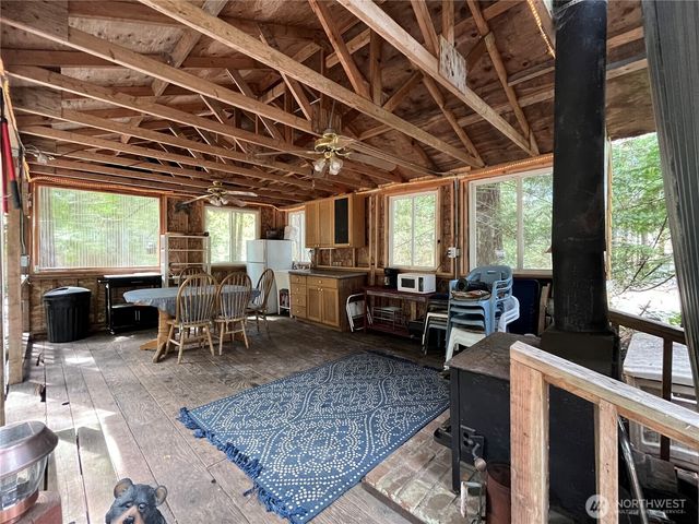 170 N Mount Washington Drive, Hoodsport, WA 98548