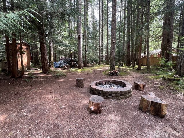 170 N Mount Washington Drive, Hoodsport, WA 98548