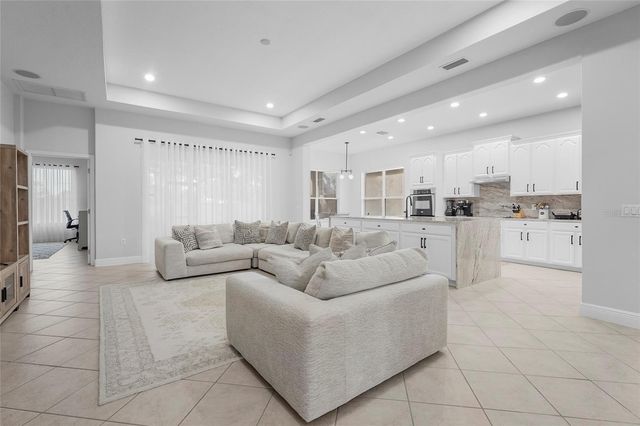 3628 SUMMERWIND CIRCLE, Bradenton, FL 34209