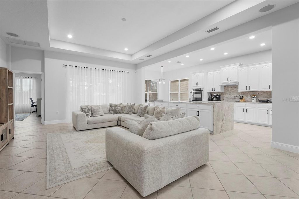 Image 2 of property listing at 3628 SUMMERWIND CIRCLE, Bradenton, FL 34209