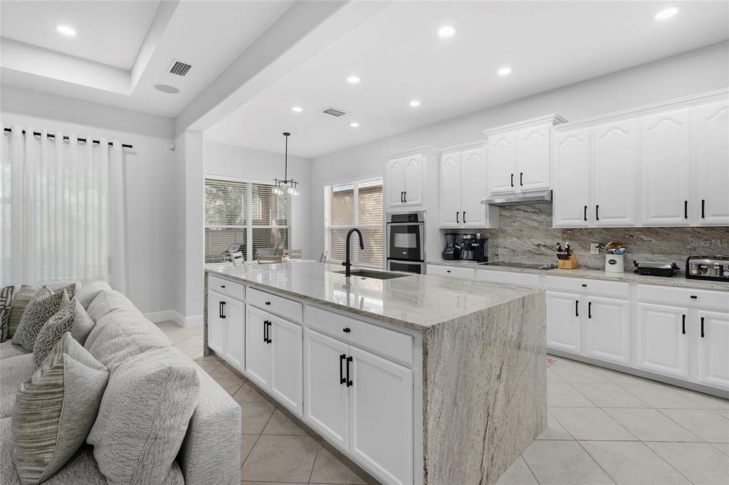 Image 6 of property listing at 3628 SUMMERWIND CIRCLE, Bradenton, FL 34209