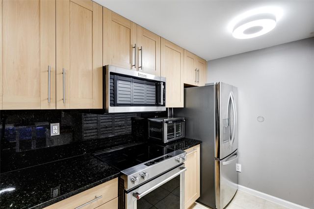 511 SE 5th Ave 1414, Fort Lauderdale, FL 33301