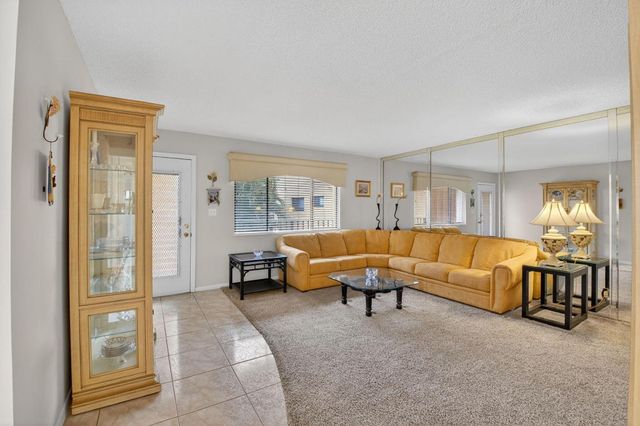 15216 Lakes Of Delray Boulevard 152, Delray Beach, FL 33484