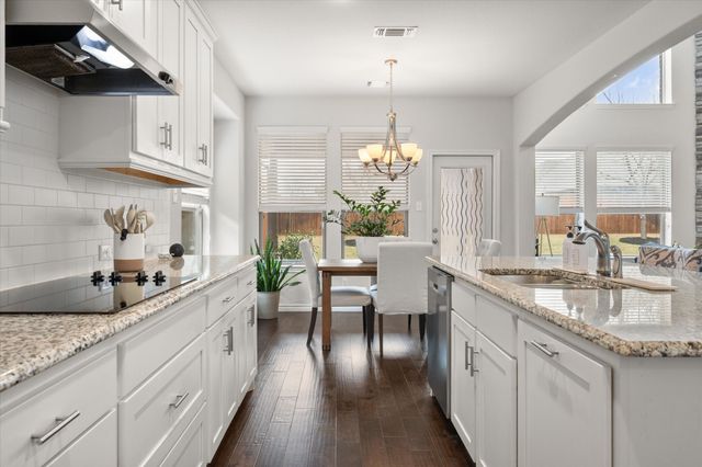 321 Strait Lane, Waxahachie, TX 75165