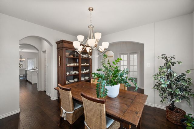 321 Strait Lane, Waxahachie, TX 75165