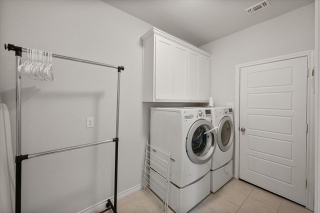 321 Strait Lane, Waxahachie, TX 75165