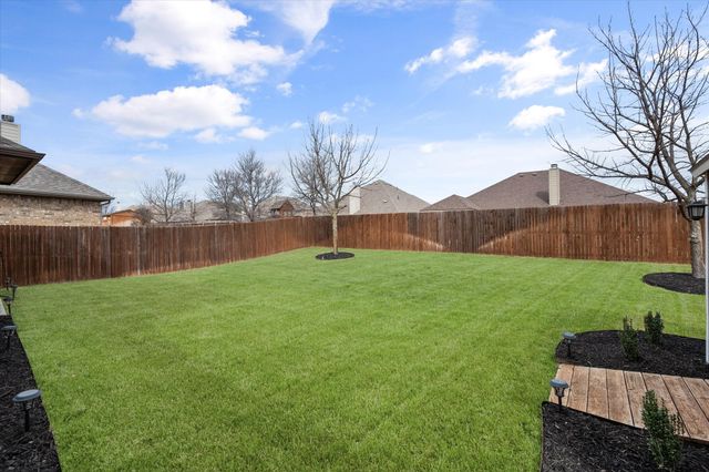 321 Strait Lane, Waxahachie, TX 75165
